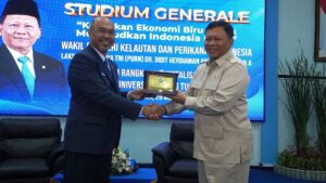 Puncak Dies Natalis ke-38 Universitas Hang Tuah di Hadiri Wamen Kelautan dan Perikanan RI