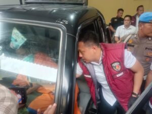 Gunakan Kawat, Warga Taman Berhasil Curi Mobil Pick Up
