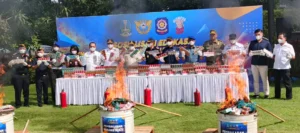 12 Juta Batang Rokok Ilegal senilai Rp 17 milliar Dimusnahkan
