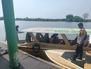 Polsek Jabon Amankan Libur Idul Adha di Wisata Bahari Tlocor
