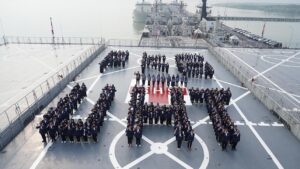 247 Mahasiswa FKG UHT Laksanakan Kuliah Kesehatan Maritim di Atas KRI