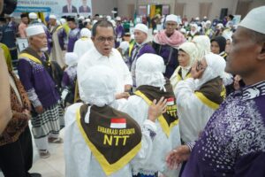 Gubernur NTT Sambut Kedatangan Dua Kloter NTT di Tanah Air