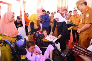 Pemprov Jatim Kucurkan Bansos Sebesar Rp 2.232 Milliar