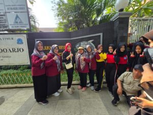 Sehat dan Produktif, Wabup Mimik ajak Siswa SMAN2 Sidoarjo Peduli Lingkungan
