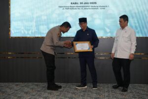 Kementerian Desa PDT Beri Penghargaan Polda Banten dan Polresta Sidoarjo