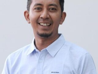Meninggalkan Menara, Merawat Suara