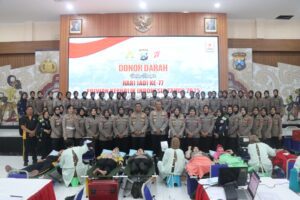 Polwan Polresta Sidoarjo Donorkan Darah Sambut Hari Jadi ke-77