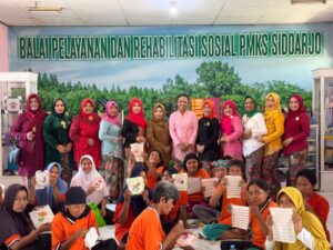 KKI Sidoarjo Tebar Kasih di Dinsos Provinsi, Ajak Beri Perhatian untuk ODGJ