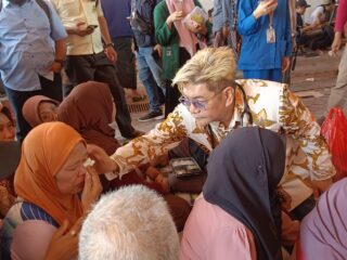 Peduli Kesehatan Keluarga Korban, Benjamin Kristianto Langsung Lakukan Pemeriksaan dan Penguatan Mental