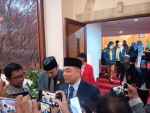 Catatan Sejumlah Fraksi Pada Rapat Paripurna DPRD Kota Surabaya tentang RAPBN 2026