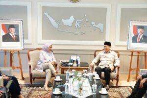 Temui Menpan, Wamenag Optimistis Hari Santri Ada Kado Izin Prakarsa Ditjen Pesantren