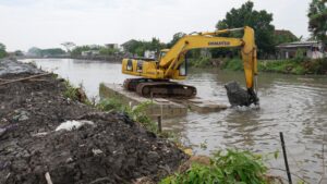Antisipasi Banjir, Pemkab Sidoarjo Lakukan Normalisasi Sungai