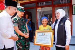 Khofifah Apresiasi Program Rutilahu di Momen Peringatan HUT ke-80 TNI