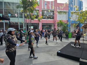 Semarak Hari Pahlawan,  Artotel TS Suites Surabaya dan Organisasi Veteran Gelar Fun Aerobic