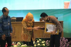 Keren! Sidoarjo Catat Realisasi KKI Tertinggi 2025 dan Sabet Piagam TP2DD