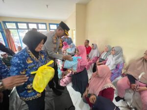 ASN Polresta Sidoarjo Gelar Baksos dan Pemeriksaan Kesehatan Gratis untuk Disabilitas