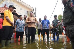 Gandeng ITS, Pemkab Sidoarjo Kaji Penyebab Banjir Desa Kedungbanteng Tanggulangin