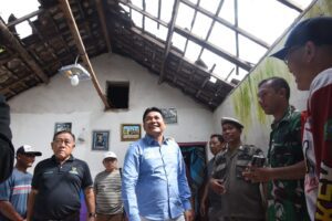 Pemkab Sidoarjo Pacu Perbaikan 4 RTLH, Warga Haru Saat Rumahnya Mulai Dibedah