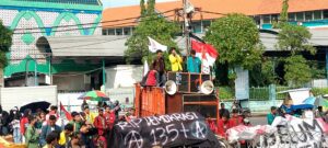 Harga Pangan Meroket, BEM Nusantara Jatim Turun ke Jalan Soroti Isu Nasional