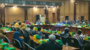 Warga Keluhkan Aktivitas Pabrik, DPRD Sidoarjo Didatangi Warga Sruni