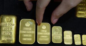 Harga Emas Antam Turun Rp 15 Ribu, Ini Rinciannya dan Hitungan Untung-Ruginya