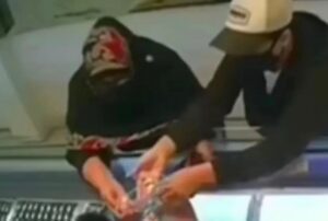 Komplotan WNA Curi 52 Kalung Emas di Surabaya, Kabur ke Jakarta Sebelum Dibekuk