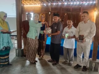 Antologi “Kukenang Sidoarjo” Diluncurkan, KGPS Jadikan Harjasda ke-167 sebagai Ruang Merawat Ingatan