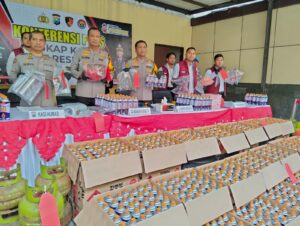 Polresta Sidoarjo  Bongkar Oplosan LPG 3 Kg Jadi Gas Portable”