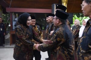 Dekopinda Sidoarjo Resmi Dilantik, Wabup Mimik Dorong Koperasi Lebih Modern