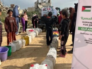 Bantuan 100 Ribu Liter Air Bersih Mengalir ke Warga Gaza di Bulan Ramadan