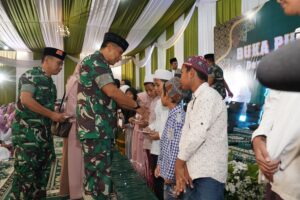 Safari Ramadhan di Kodim 0817/Gresik, Danrem 084/Bhaskara Jaya Pererat Silaturahmi dengan Prajurit dan Persit