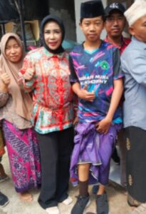 Wabup Mimik Antar Harapan untuk Santri Korban Mushola Roboh, Kini Punya Kaki Palsu
