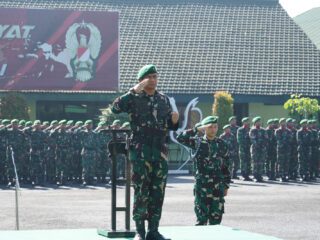 Danrem 084/Bhaskara Jaya Pimpin Upacara Bendera 17-an di Makorem