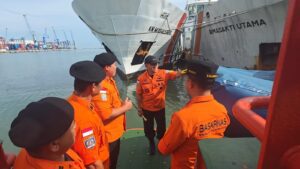 Tinjau Siaga Lebaran, Kepala BASARNAS Pantau Armada dan Posko SAR di Surabaya