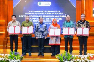Sampah Jadi Listrik, Gubernur Khofifah Gandeng 7 Daerah Teken Kerja Sama PSEL