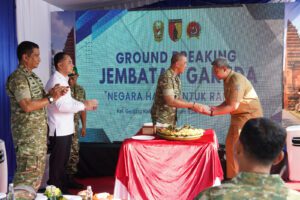 Danrem 084/Bhaskara Jaya Hadiri Ground Breaking Jembatan Kalianak Surabaya