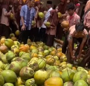 Geger Kelapa Utuh Jadi Menu MBG, BGN Bekukan 9 SPPG di Gresik