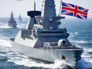 London Gerak! Inggris Siap Pimpin Misi Buka Blokade Selat Hormuz