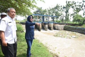 Pemkab Sidoarjo Genjot Normalisasi Sungai Porong Kanal, Wabup Mimik Cek Lokasi