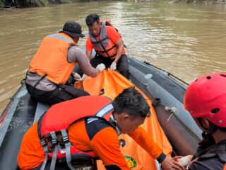 Harapan yang Pupus: Davin Ditemukan Meninggal Usai Hilang di Bengawan Madiun