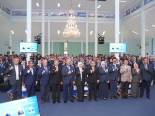 Dies Natalis UHT ke-39, Khofifah Dorong Jatim Jadi Gerbang Ekonomi Maritim