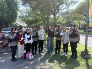 Polwan Sidoarjo Sambangi SDN Jati, Beri Imbauan Keselamatan Jelang Study Tour