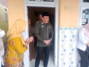 Respons Cepat DPRD Sidoarjo: Ketua Komisi D Tinjau Bayi dengan Kelainan Kongenital di Tarik