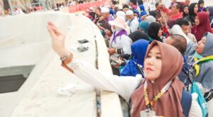 Rasakan Kedamaian, Ning Lia Ceritakan Momen Lempar Jumrah