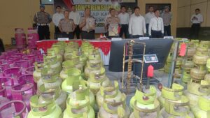 Ratusan Tabung Disita, Sindikat Oplosan Elpiji Digulung Polresta Sidoarjo