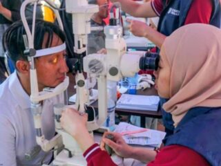 Fun Health Day RS Mata Undaan di CFD Surabaya Dipadati Warga, Suasana Pagi Jadi Lebih Hangat