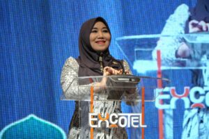 Senator Lia : Kesuksesan Berawal dari Jasa Guru