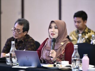Demokrasi Digital Jadi Sorotan, Ning Lia Tekankan Literasi Politik Generasi Muda