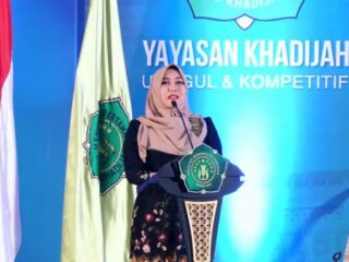 Senator RI Lia Istifhama Apresiasi Capaian Siswa di Wisuda SMP Khadijah Surabaya
