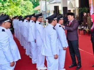 80 Kades Terpilih di Sidoarjo Dilantik, Bupati Subandi Minta Rangkul Lawan Politik